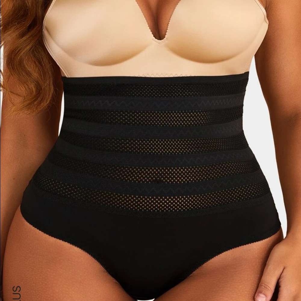 Plus Hollow out shapewear panty